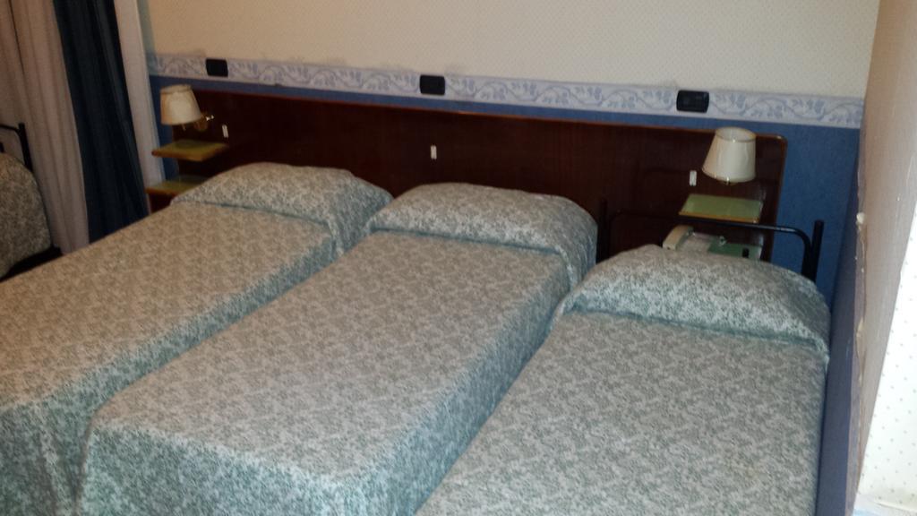 Hotel Piemonte Lanzo Torinese Eksteriør billede