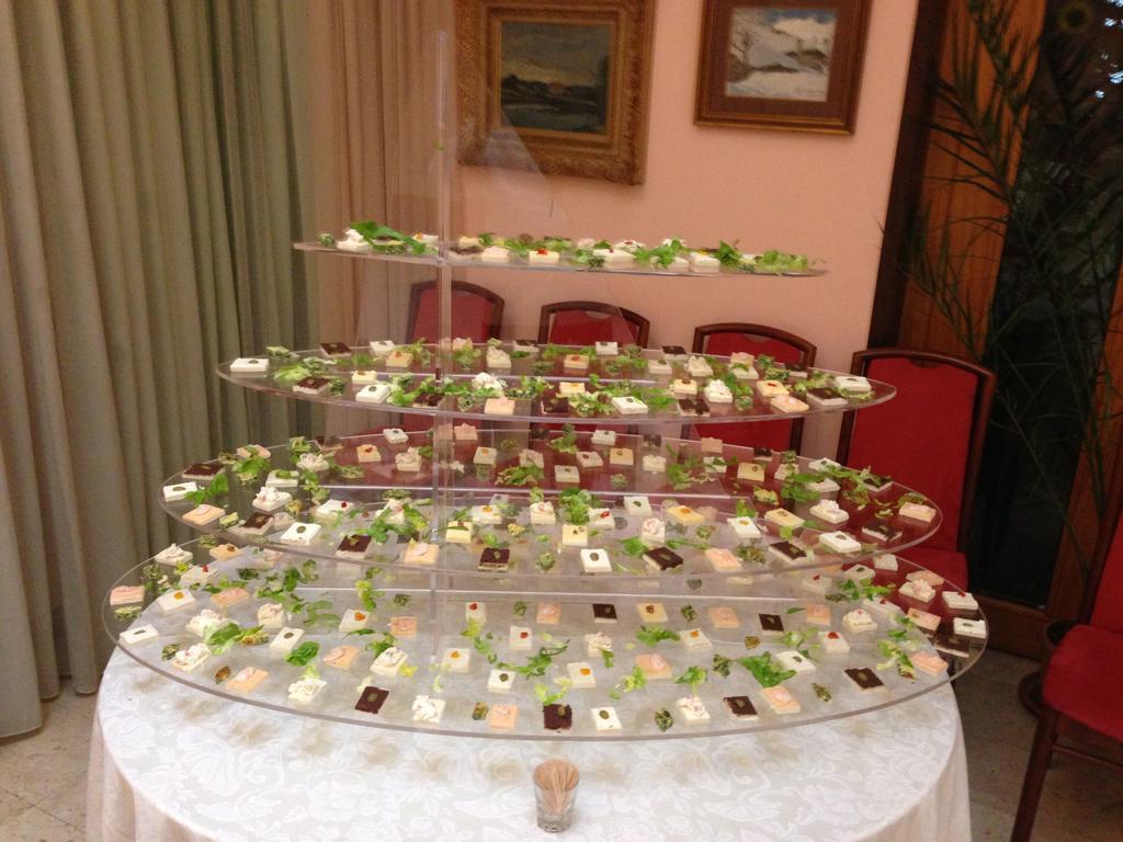 Hotel Piemonte Lanzo Torinese Eksteriør billede